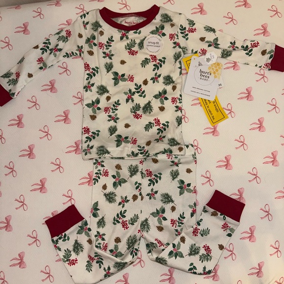 Burt's Bees Baby Festive Pajama Set - Cream and Red NWT - Picture 1 of 2
